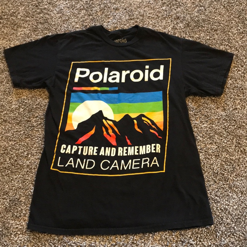 Polaroid black short sleeve shirt size small
